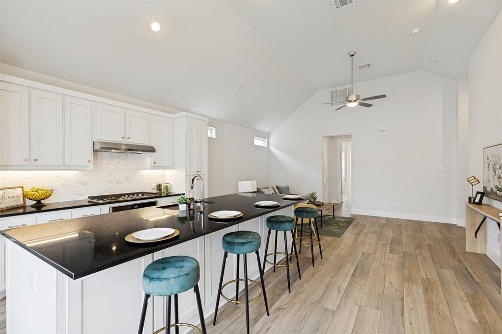 8117 Radnor Road Dallas, TX 75231 - Photo 11 of 29