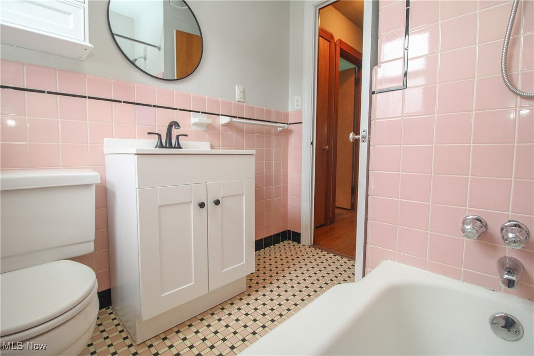 1942 Wingate Road Youngstown, OH 44514 - Photo 14 of 33 Gallery Image 14