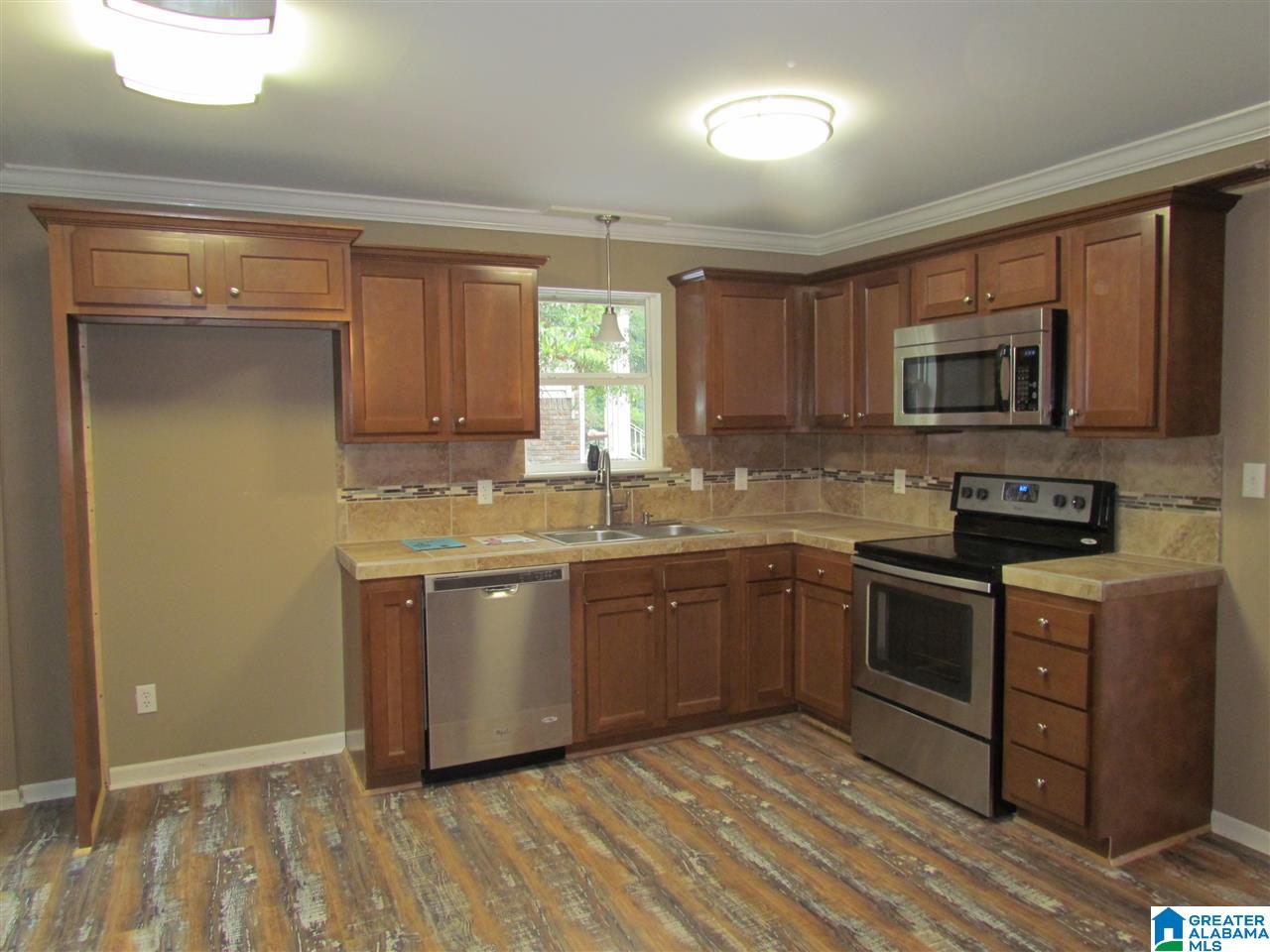 1738 Brewster Road Birmingham, AL 35235 - Photo 4 of 19