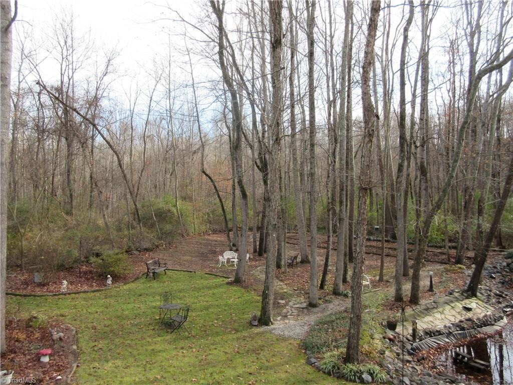 328 Canterbury Road High Point, NC 27262 - Photo 17 of 23 Gallery Image 17
