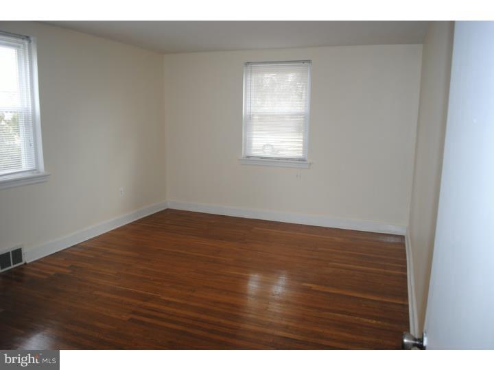 208 Gilpin Road Willow Grove, PA 19090 - Photo 7 of 25 Unit #1
