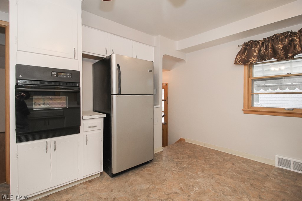 4012 Verona Road Cleveland, OH 44121 - Photo 12 of 35