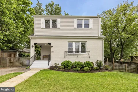 $799,900 | 2030 Luzerne Avenue, Silver Spring, MD 20910