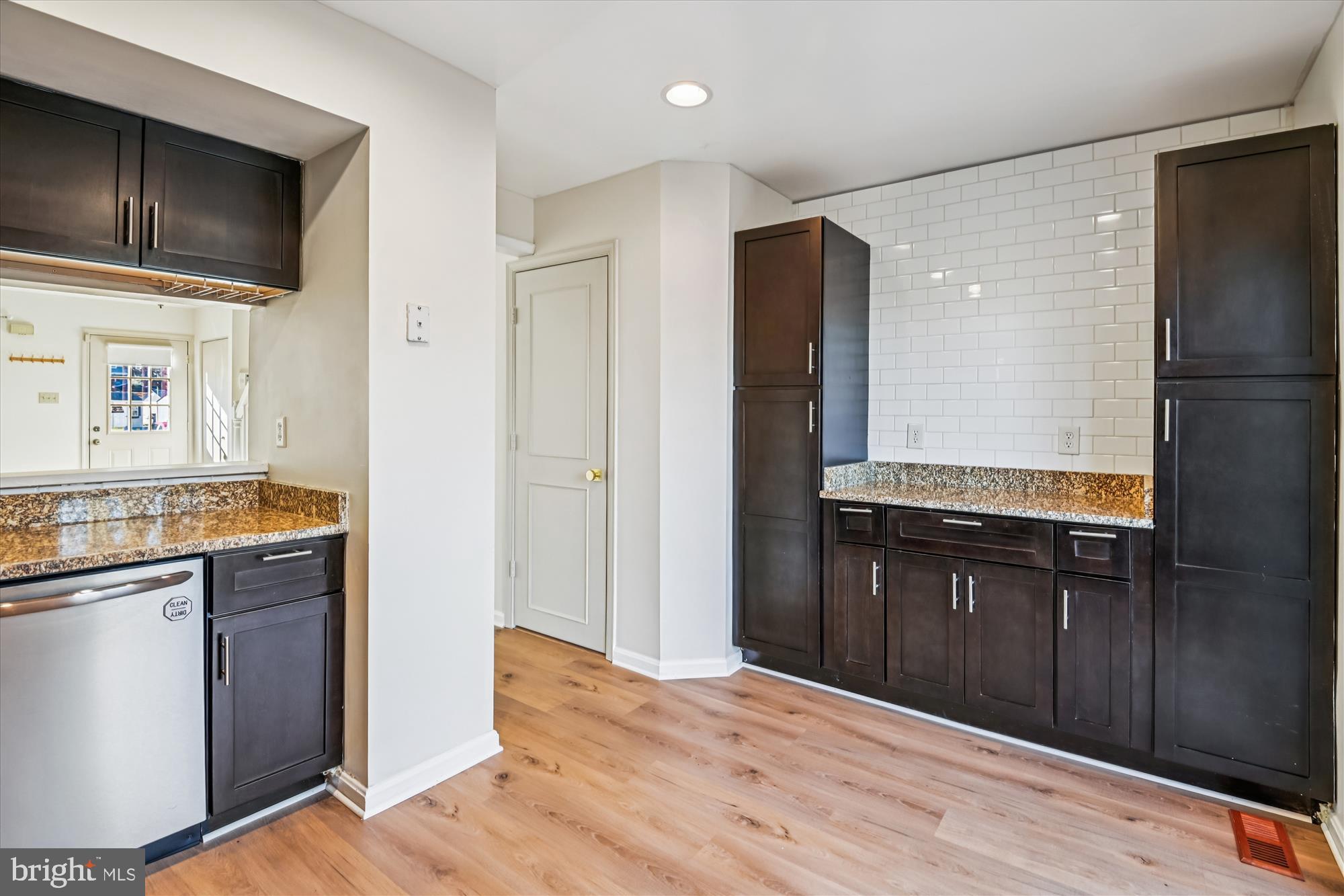 16 Jack Pine Place Nottingham, MD 21236 - Photo 12 of 35 Kitchen