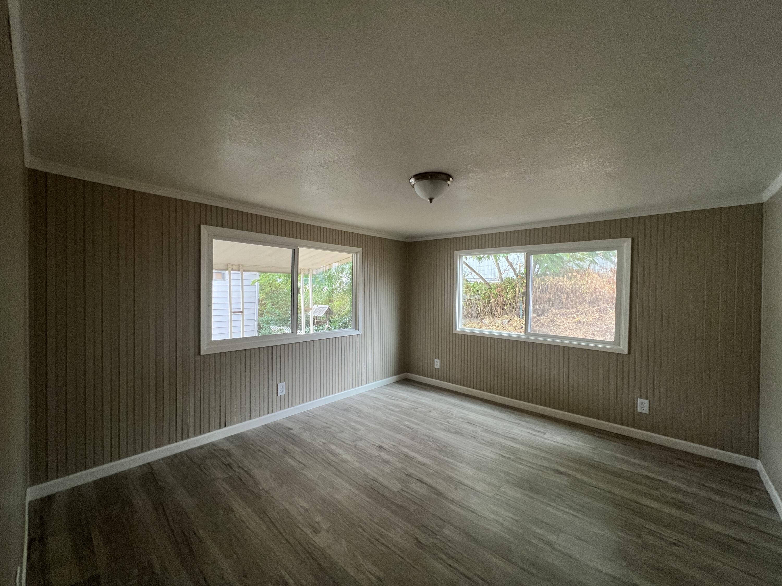 481 Twin View Boulevard, Unit 94 Redding, CA 96003 - Photo 3 of 11 IMG_9693