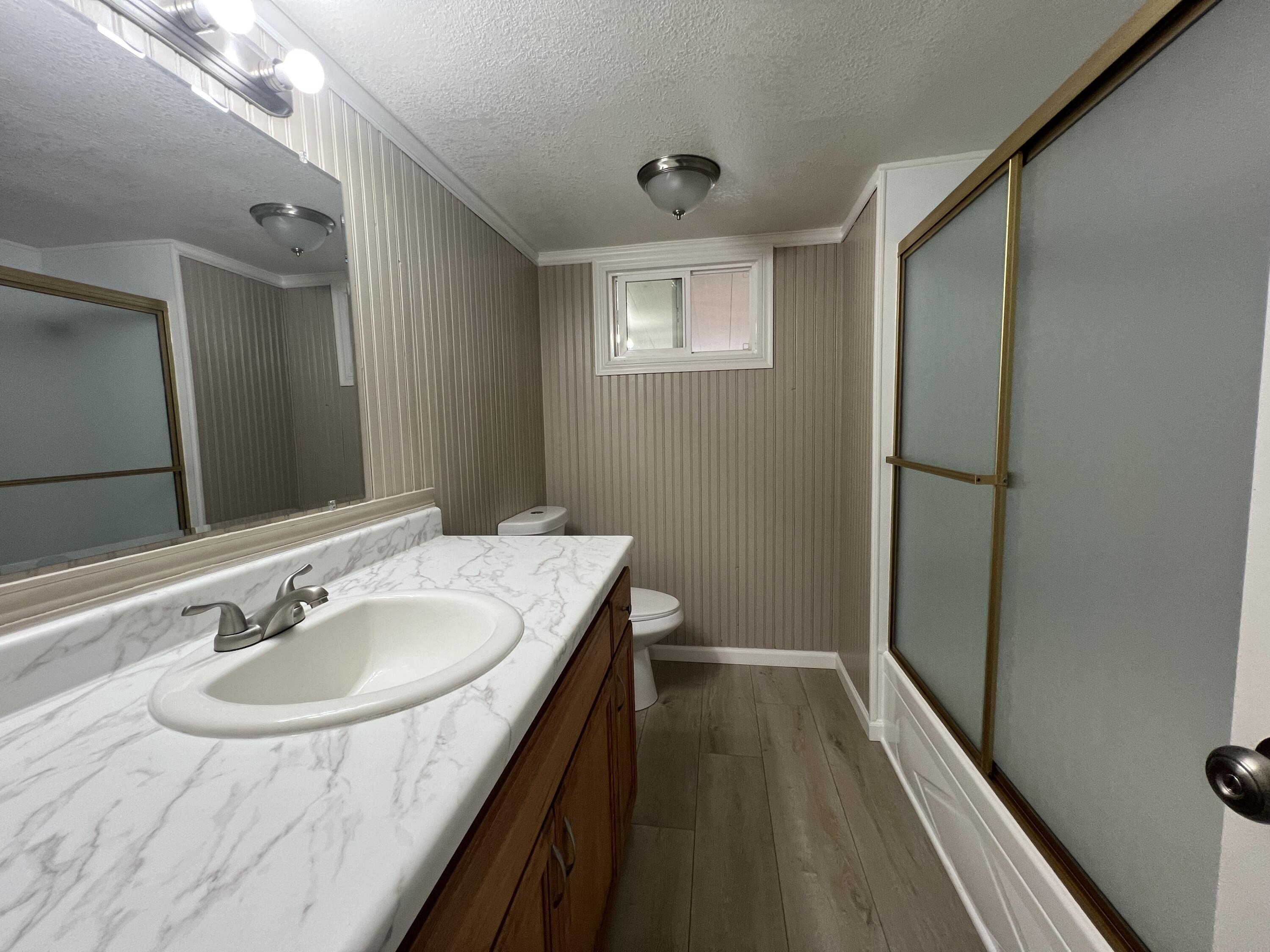 481 Twin View Boulevard, Unit 94 Redding, CA 96003 - Photo 4 of 11 IMG_9694