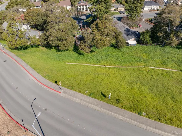 $509,000 | 509 Larch Drive, Petaluma, CA 94952