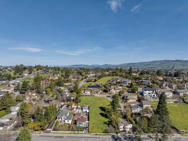 $509,000 | 509 Larch Drive, Petaluma, CA 94952