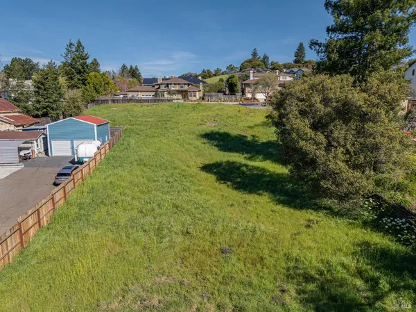 $509,000 | 509 Larch Drive, Petaluma, CA 94952