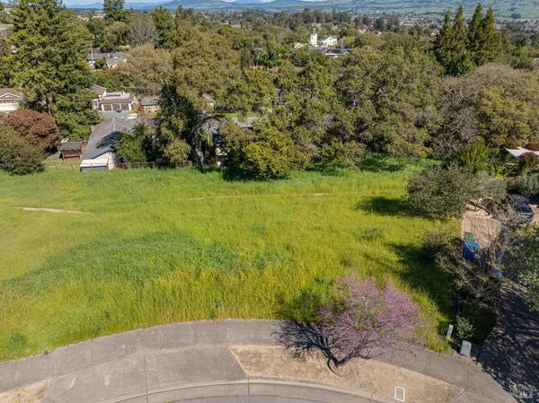 $509,000 | 509 Larch Drive, Petaluma, CA 94952