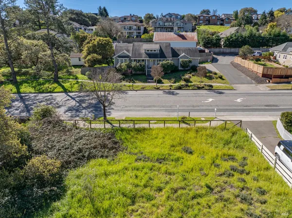 $509,000 | 509 Larch Drive, Petaluma, CA 94952