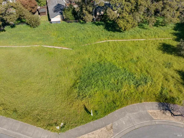 $509,000 | 509 Larch Drive, Petaluma, CA 94952