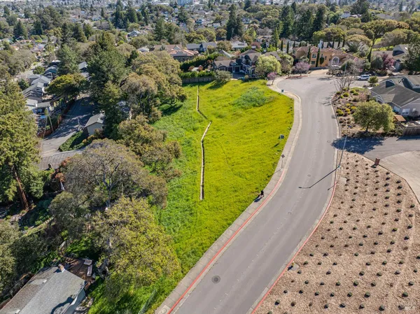 $509,000 | 509 Larch Drive, Petaluma, CA 94952