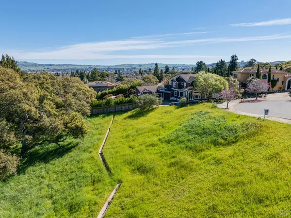 $509,000 | 509 Larch Drive, Petaluma, CA 94952