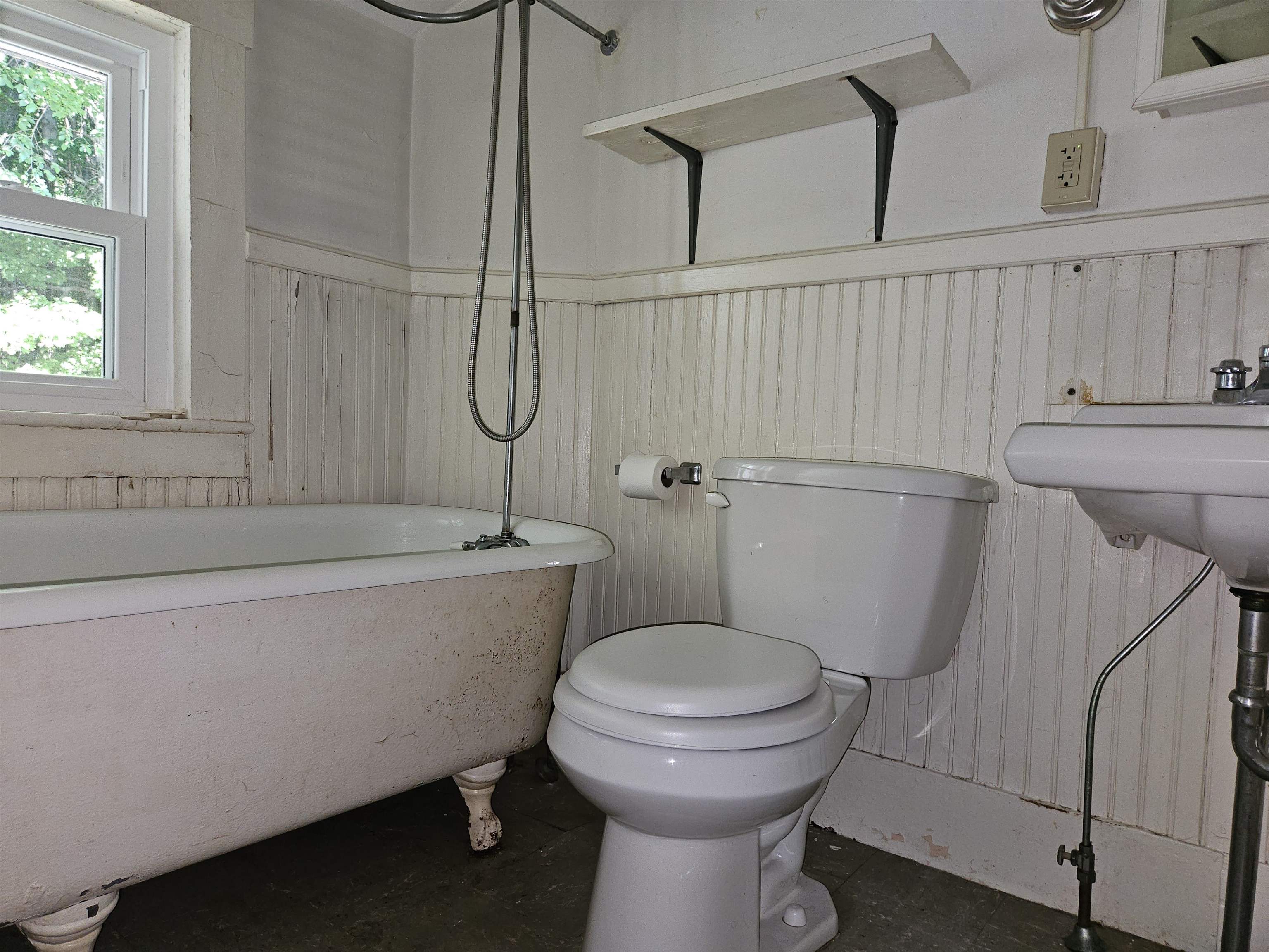 31 Messenger Street, Unit B Lebanon, NH 03766 - Photo 5 of 8