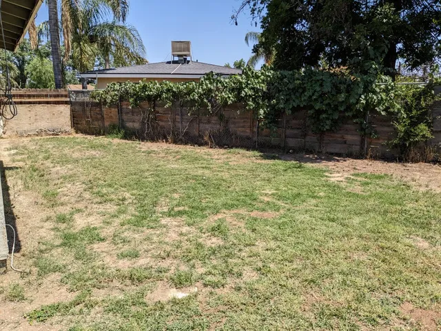 $289,000 | 3607 Periwinkle Court, Bakersfield, CA 93307