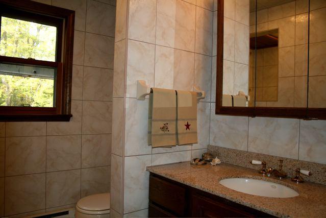 22 Smith Road West Stockbridge, MA 01266 - Photo 15 of 21 Bath