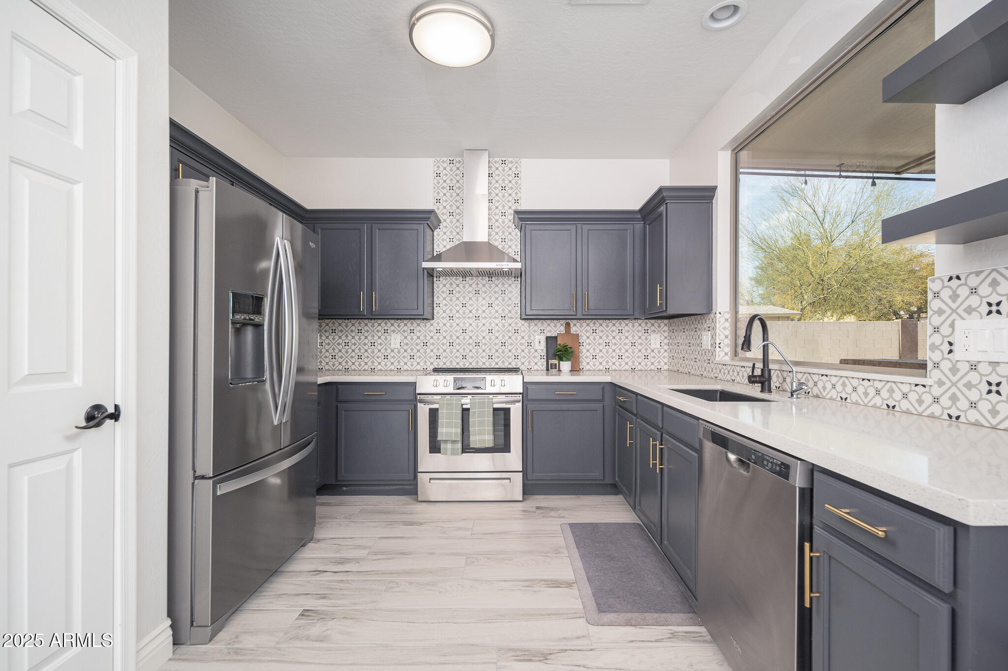 17560 West E Wind Avenue Goodyear, AZ 85338 - Photo 11 of 29 12_Kitchen_03