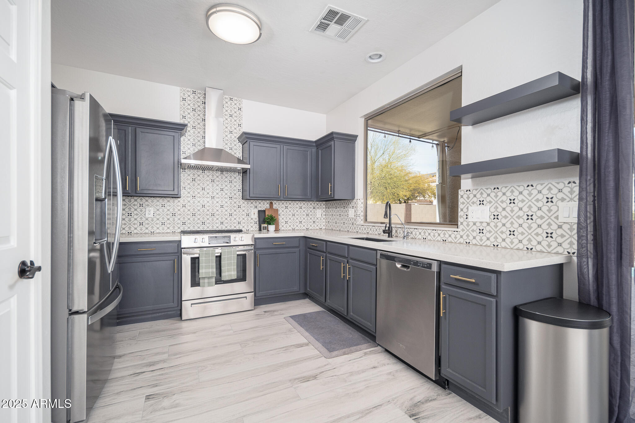 17560 West E Wind Avenue Goodyear, AZ 85338 - Photo 10 of 29 11_Kitchen_04