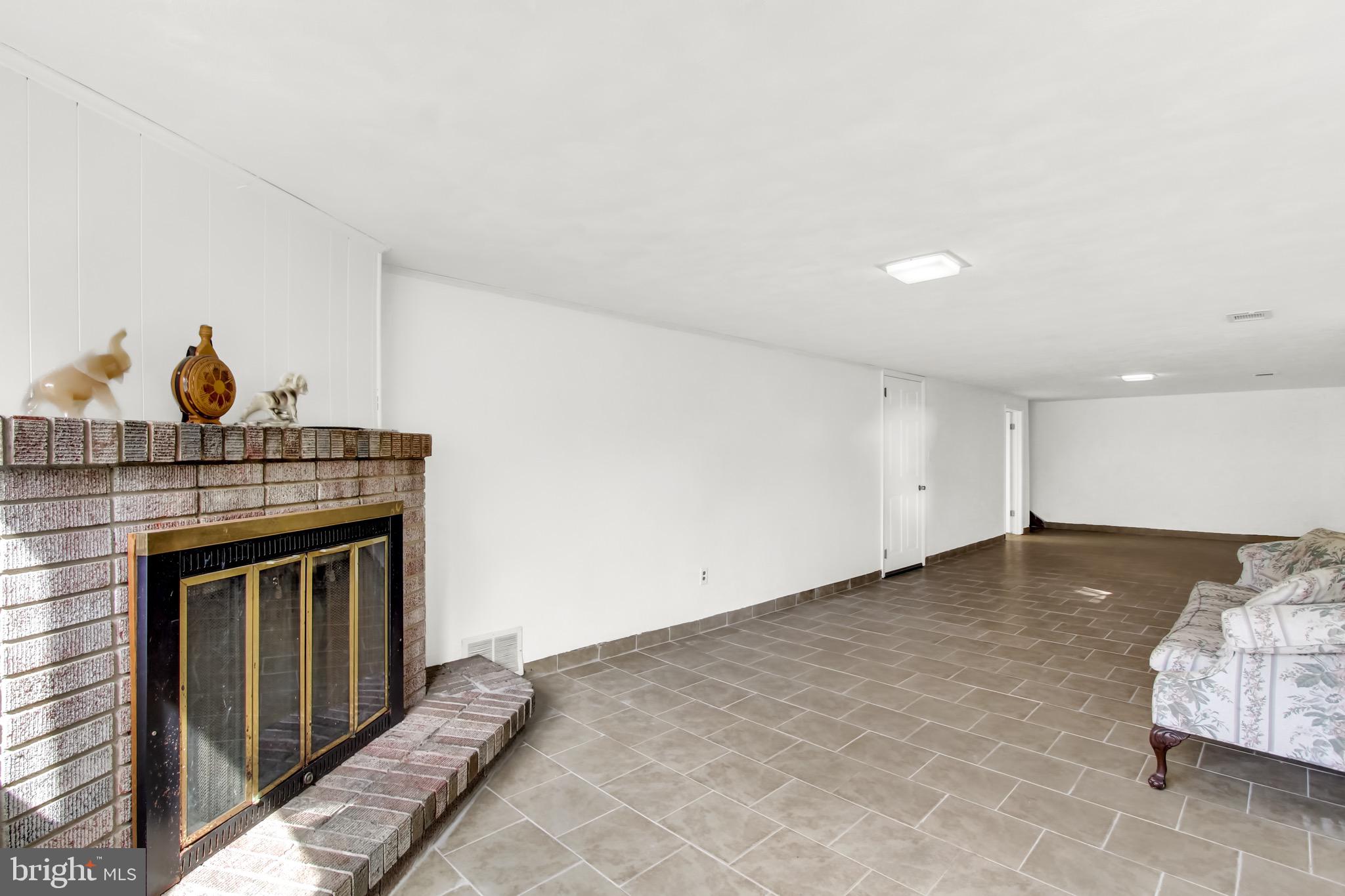 2310 Redwood Road York, PA 17408 - Photo 22 of 27