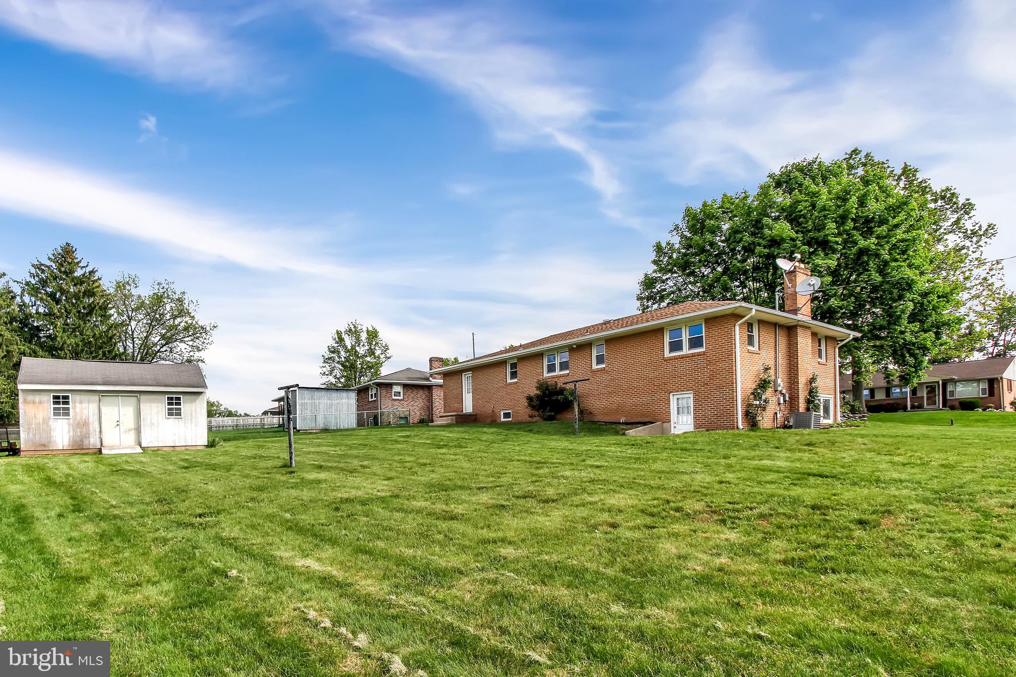 2310 Redwood Road York, PA 17408 - Photo 25 of 27