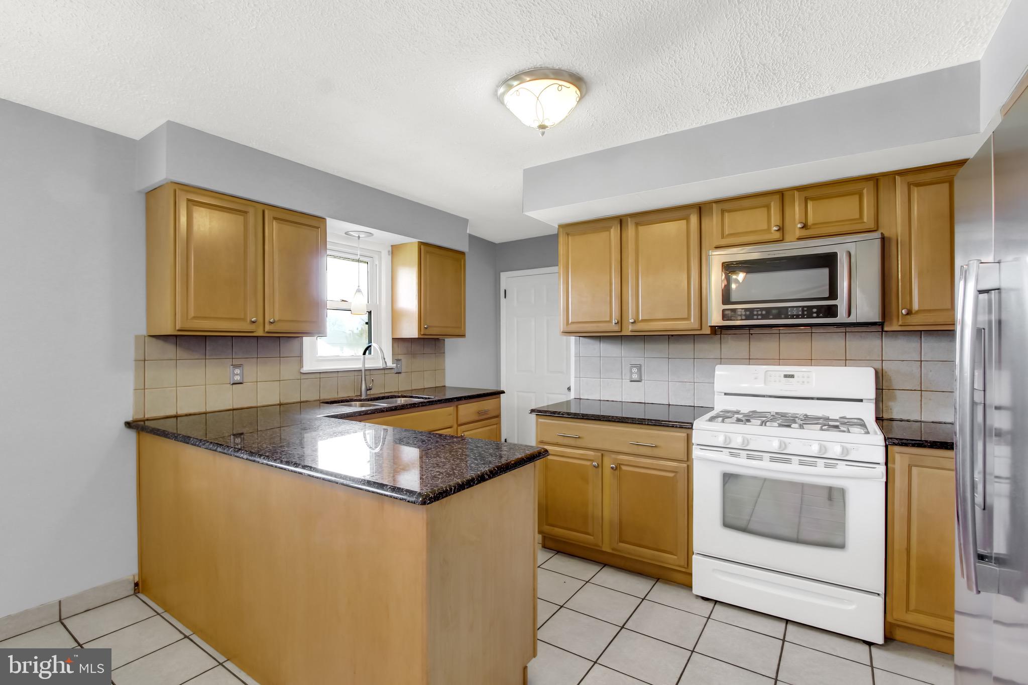 2310 Redwood Road York, PA 17408 - Photo 8 of 27