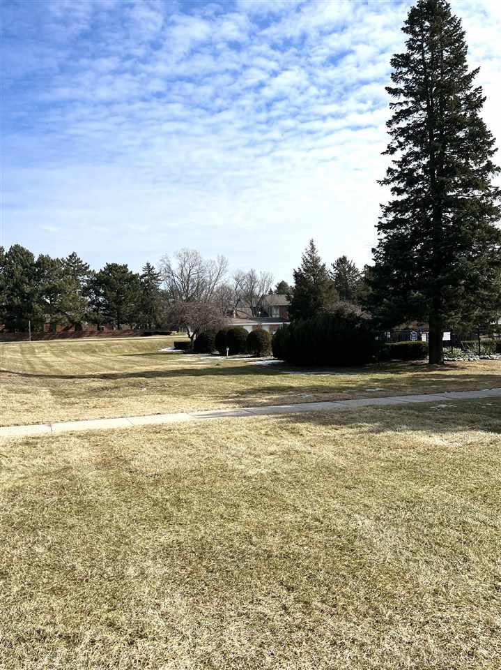 801 West Long Lake Road, Unit A2 Bloomfield Hills, MI 48302 - Photo 5 of 15