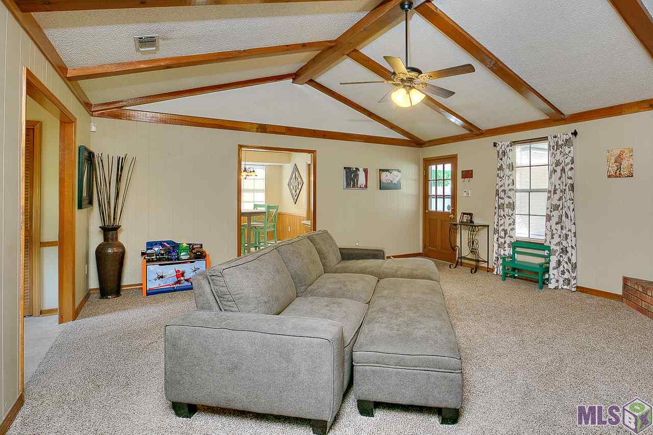 14923 Ridgeside Avenue Baton Rouge, LA 70818 - Photo 4 of 20