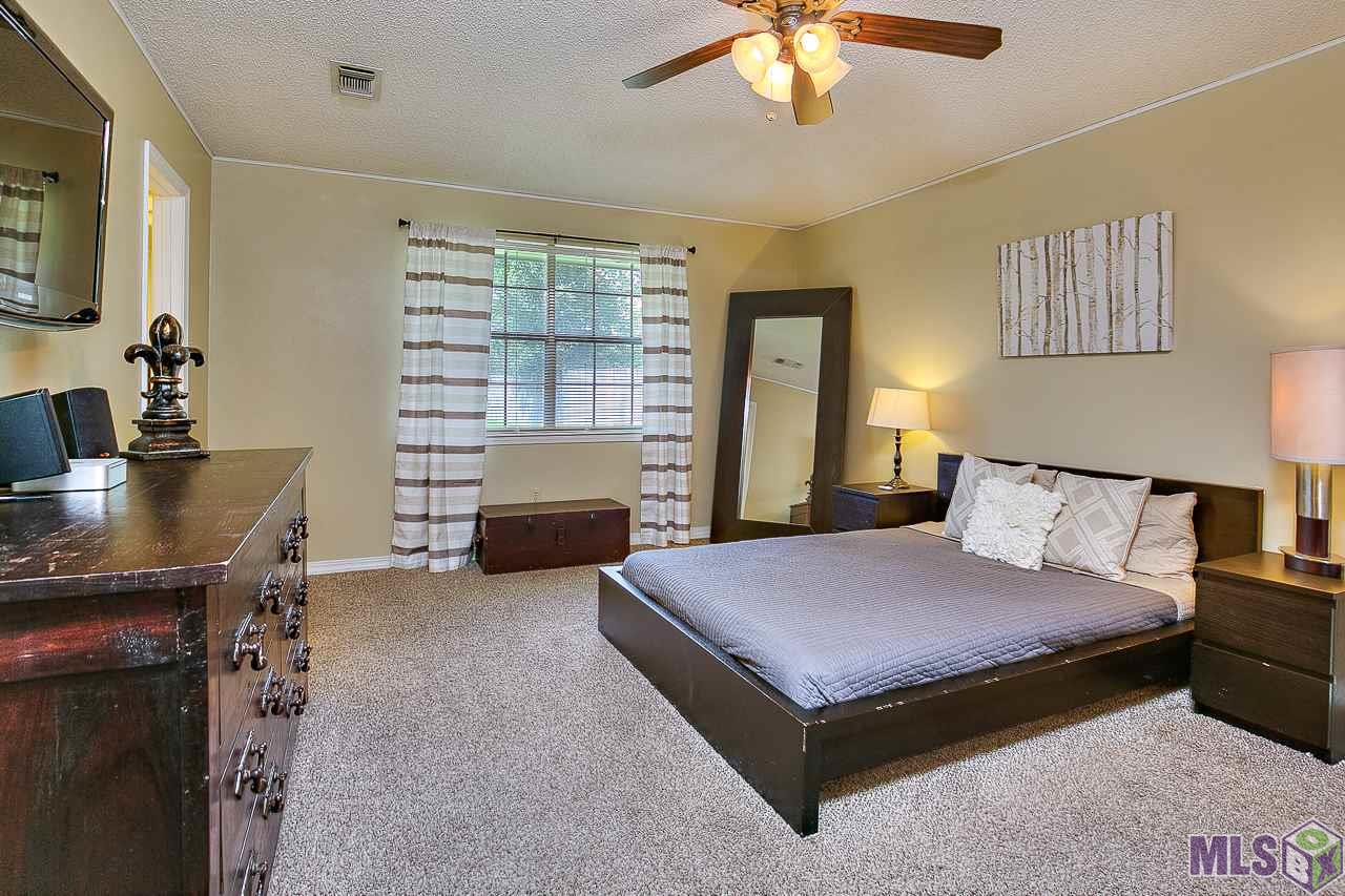 14923 Ridgeside Avenue Baton Rouge, LA 70818 - Photo 9 of 20