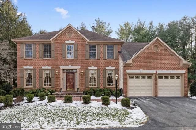 $895,000 | 15 Castlewall Court, Lutherville-Timonium, MD 21093