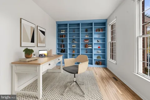 $895,000 | 15 Castlewall Court, Lutherville-Timonium, MD 21093