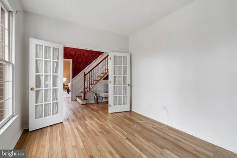 $895,000 | 15 Castlewall Court, Lutherville-Timonium, MD 21093