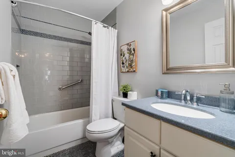 $895,000 | 15 Castlewall Court, Lutherville-Timonium, MD 21093