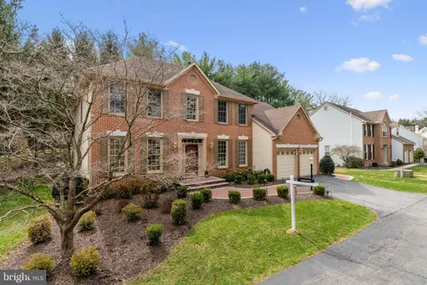 $895,000 | 15 Castlewall Court, Lutherville-Timonium, MD 21093