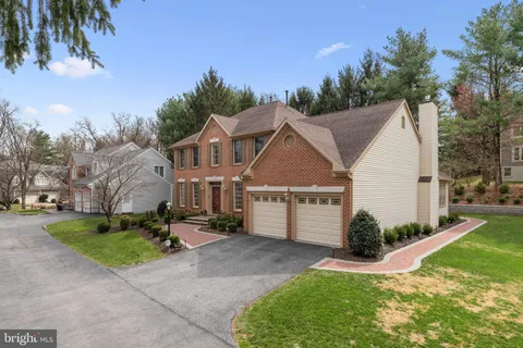 $895,000 | 15 Castlewall Court, Lutherville-Timonium, MD 21093