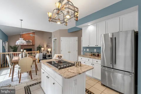 $895,000 | 15 Castlewall Court, Lutherville-Timonium, MD 21093