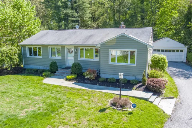 $825,000 | 63 Meadow Lane, Katonah, NY 10536