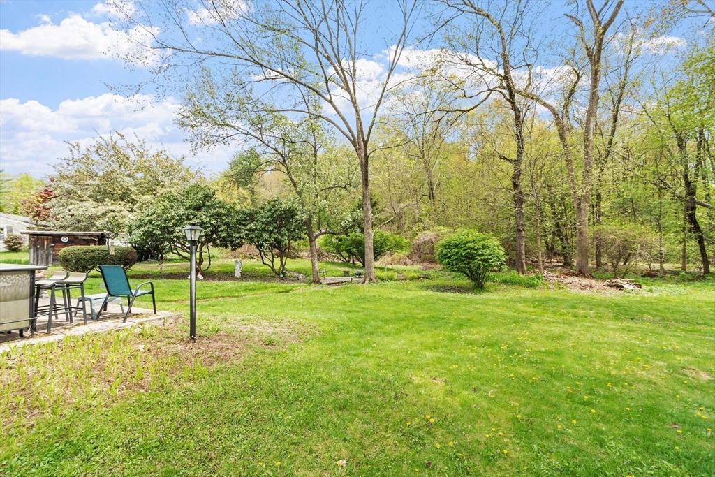 40 Ruthellen Road Chelmsford, MA 01824 - Photo 9 of 37 Gallery Image 9
