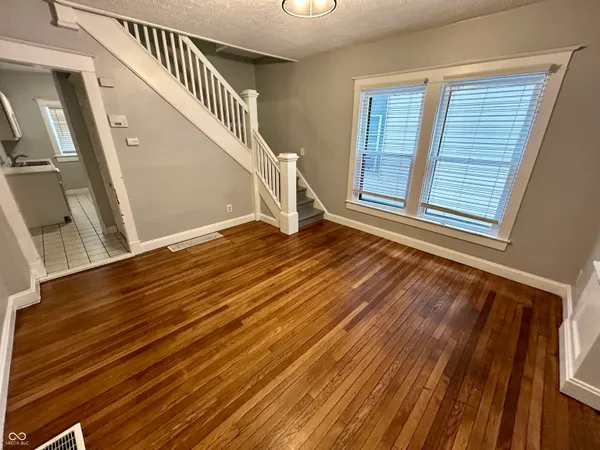 $1,350 | 2821 North New Jersey Street, Indianapolis, IN 46205