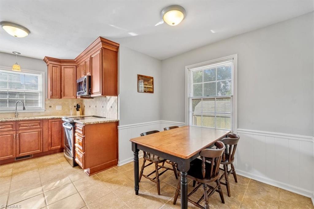 4627 Knightbridge Road Greensboro, NC 27455 - Photo 14 of 28 Gallery Image 14