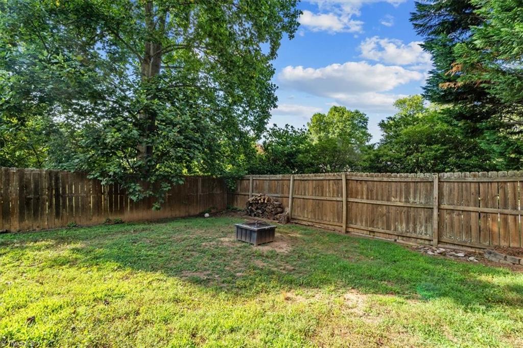 4627 Knightbridge Road Greensboro, NC 27455 - Photo 26 of 28 Gallery Image 26