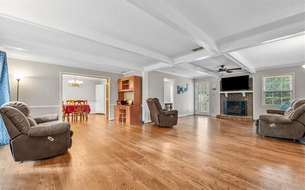 4627 Knightbridge Road Greensboro, NC 27455 - Photo 3 of 28 Gallery Image 3