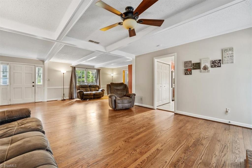 4627 Knightbridge Road Greensboro, NC 27455 - Photo 6 of 28 Gallery Image 6