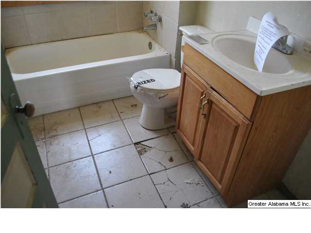 600 4th Street Southwest Birmingham, AL 35211 - Photo 8 of 8