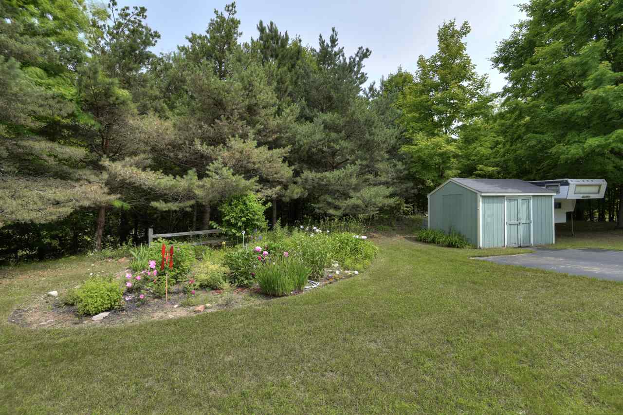 5288 Harris Road Traverse City, MI 49684 - Photo 6 of 55 1864263-5.JPG