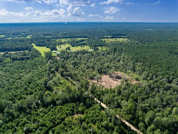 $159,997 | 262 Maze Road, Livingston, TX 77351