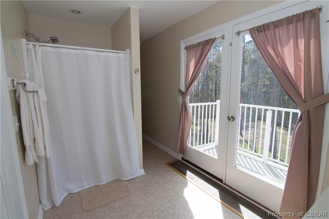 5853 Ware Point Lane Road Gloucester, VA 23061 - Photo 17 of 29