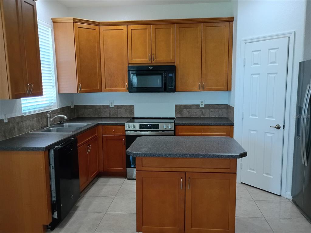 3549 Maple Ridge Loop Kissimmee, FL 34741 - Photo 14 of 15