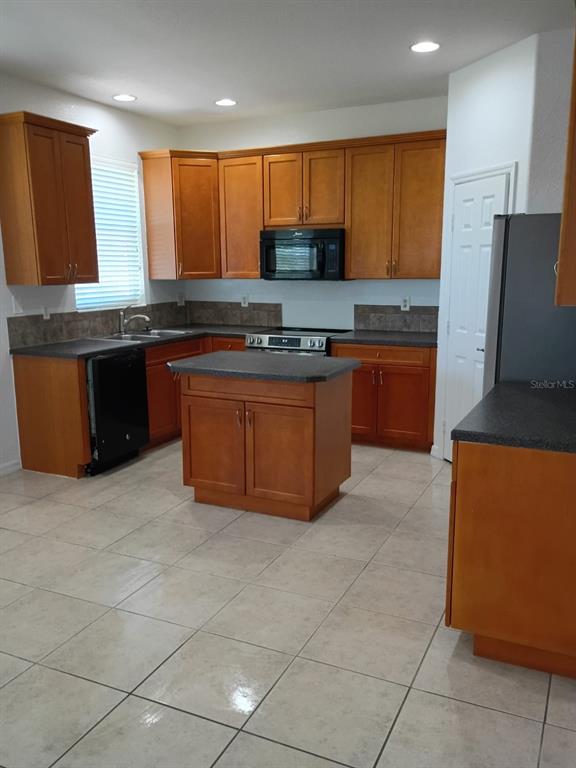 3549 Maple Ridge Loop Kissimmee, FL 34741 - Photo 2 of 15