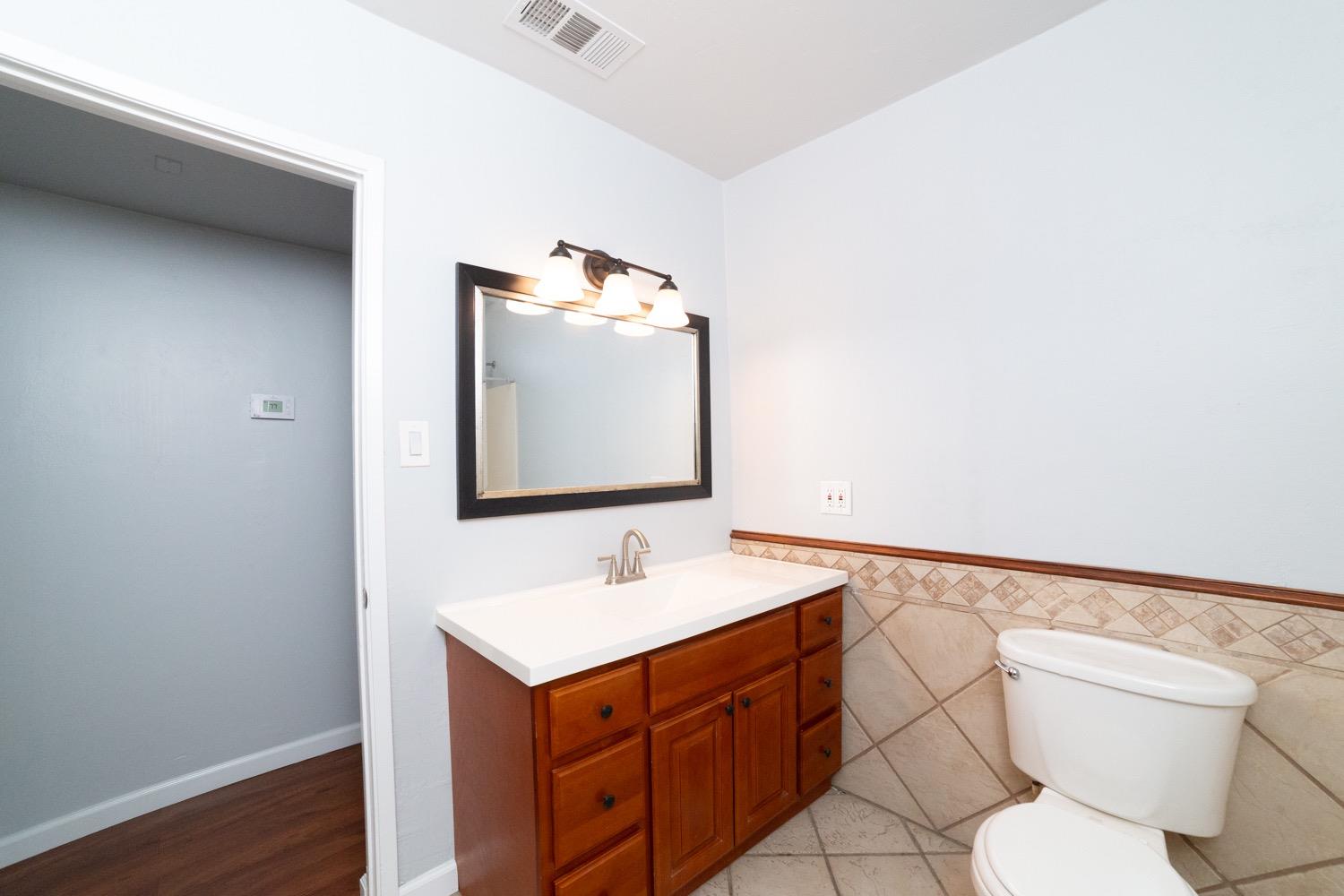 1665 4th Street Clovis, CA 93611 - Photo 18 of 28